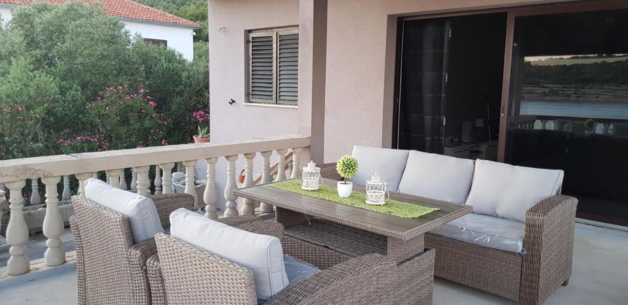 Apartments Miranda Kaprije Εξωτερικό φωτογραφία