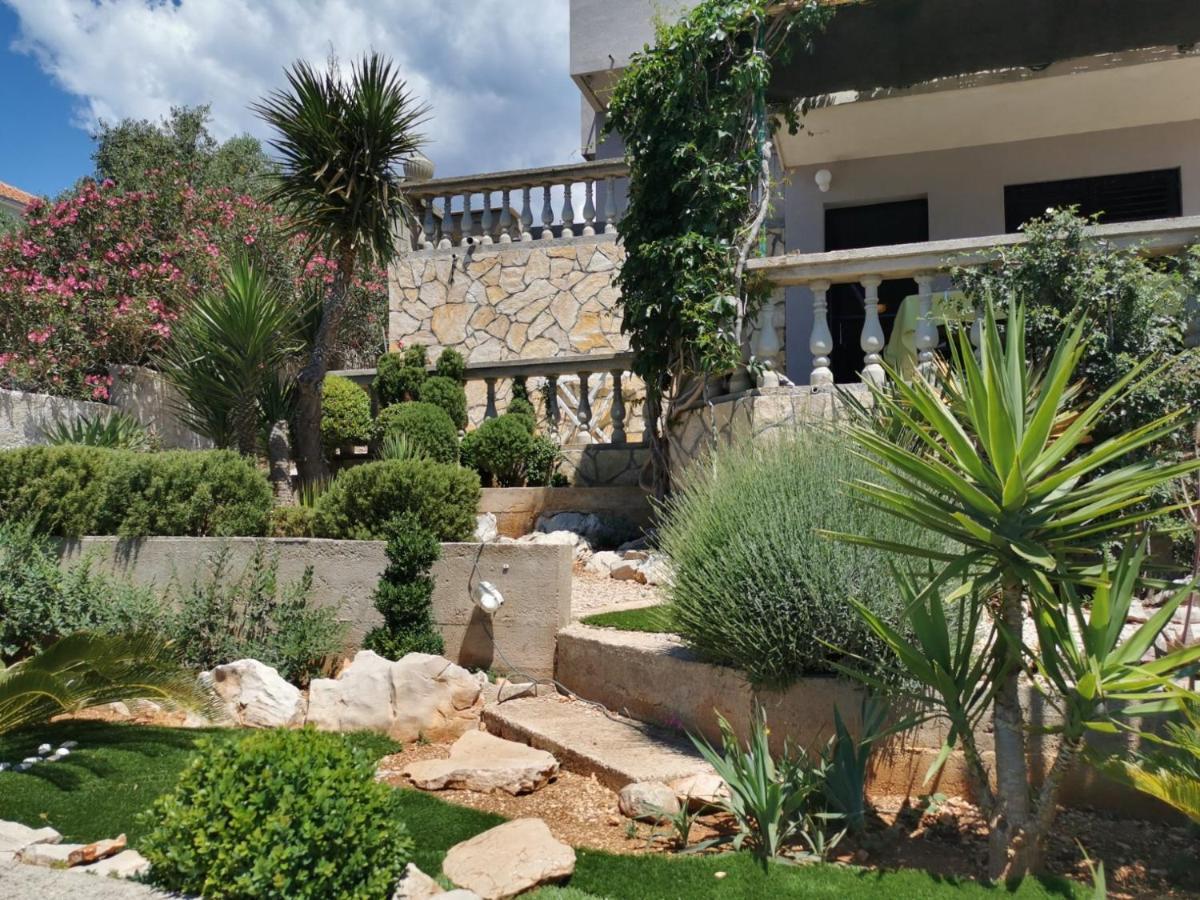 Apartments Miranda Kaprije Εξωτερικό φωτογραφία