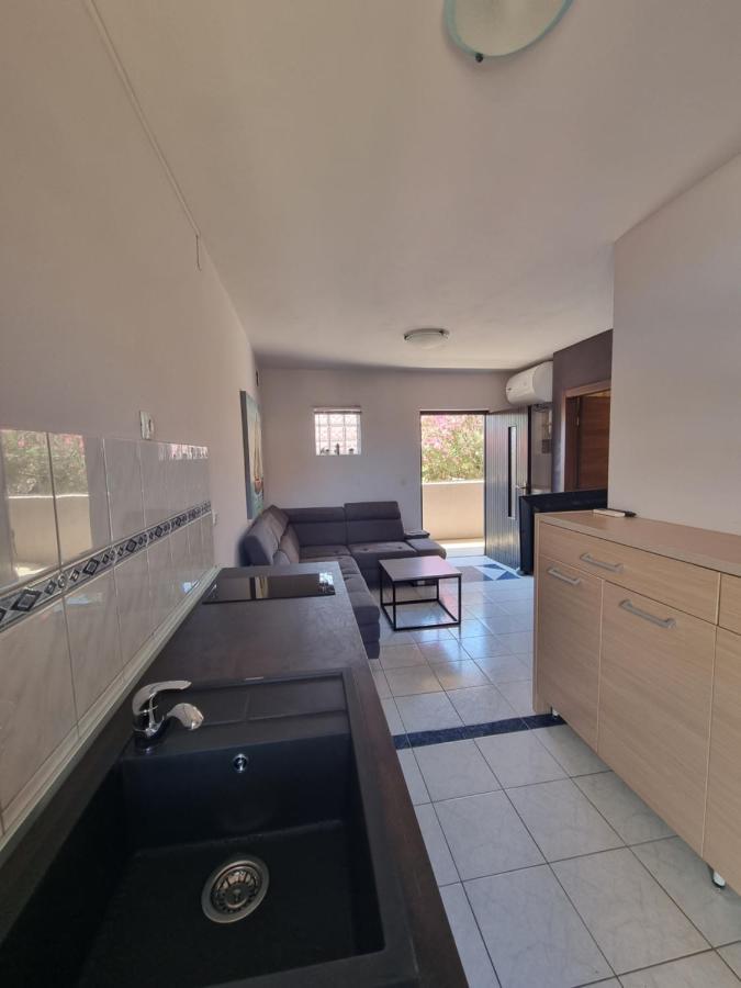 Apartments Miranda Kaprije Εξωτερικό φωτογραφία