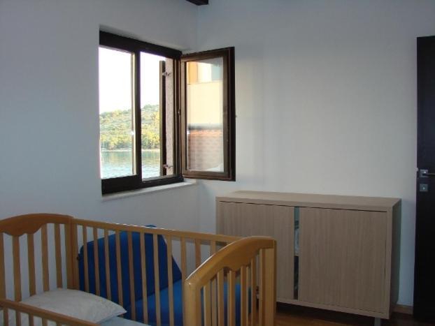 Apartments Miranda Kaprije Δωμάτιο φωτογραφία