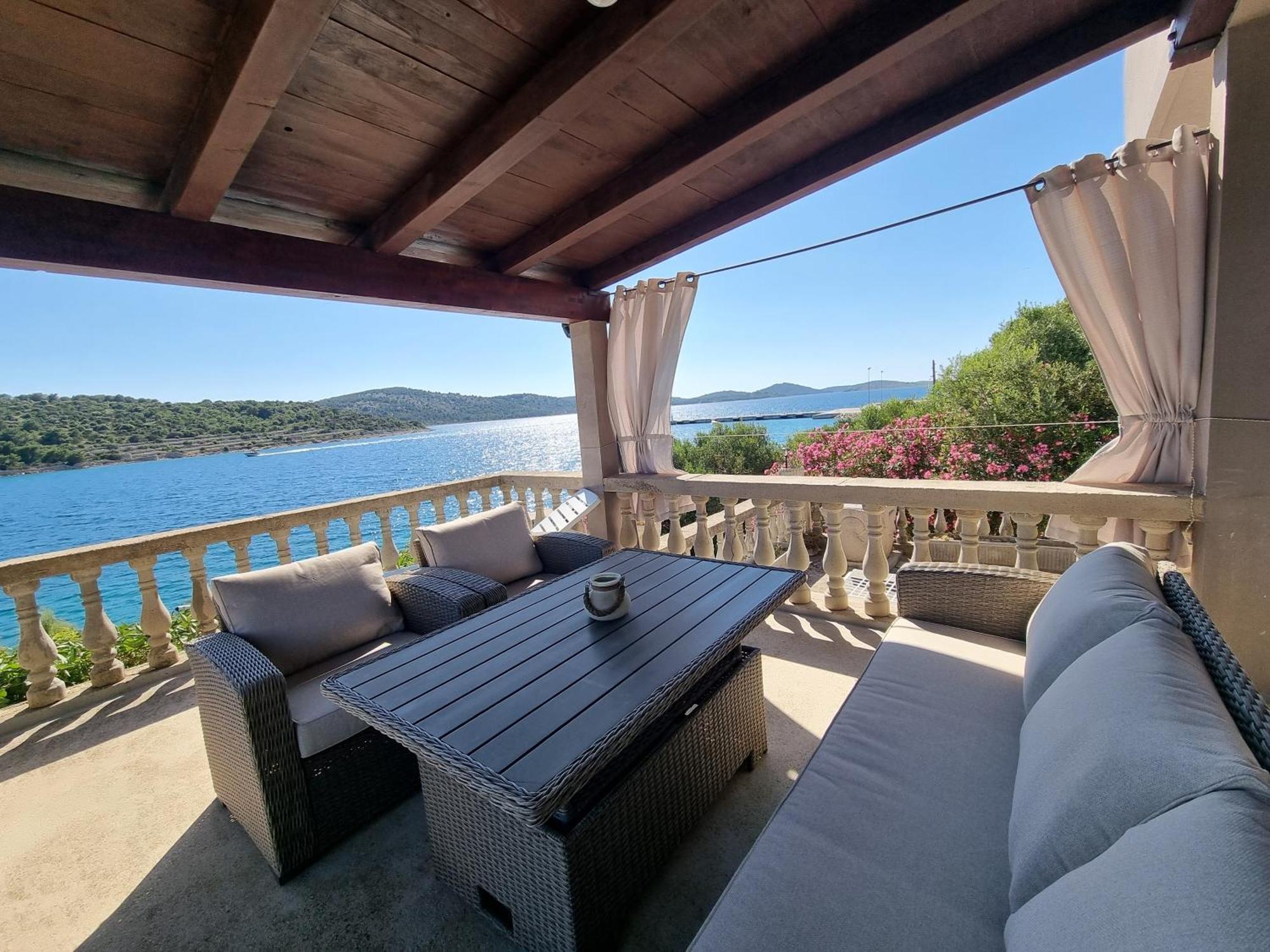 Apartments Miranda Kaprije Δωμάτιο φωτογραφία