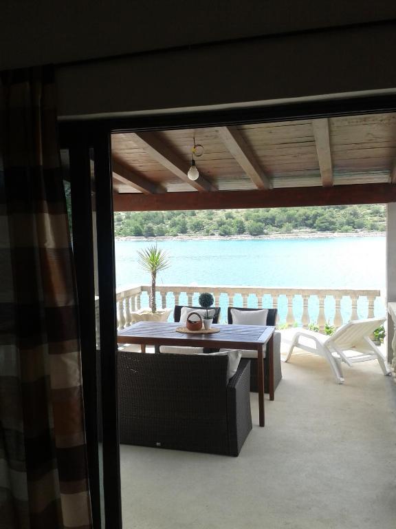 Apartments Miranda Kaprije Δωμάτιο φωτογραφία