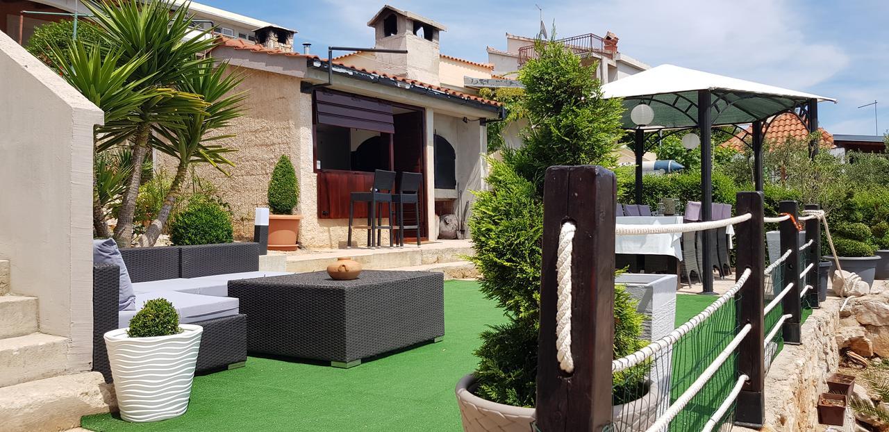 Apartments Miranda Kaprije Εξωτερικό φωτογραφία