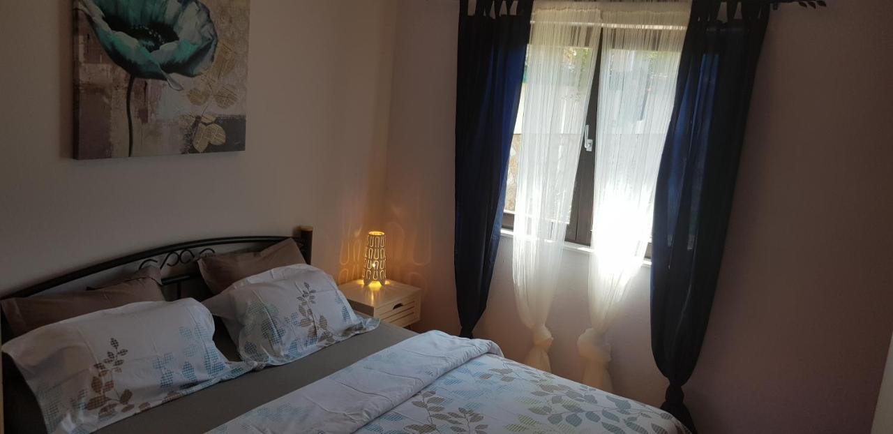 Apartments Miranda Kaprije Εξωτερικό φωτογραφία